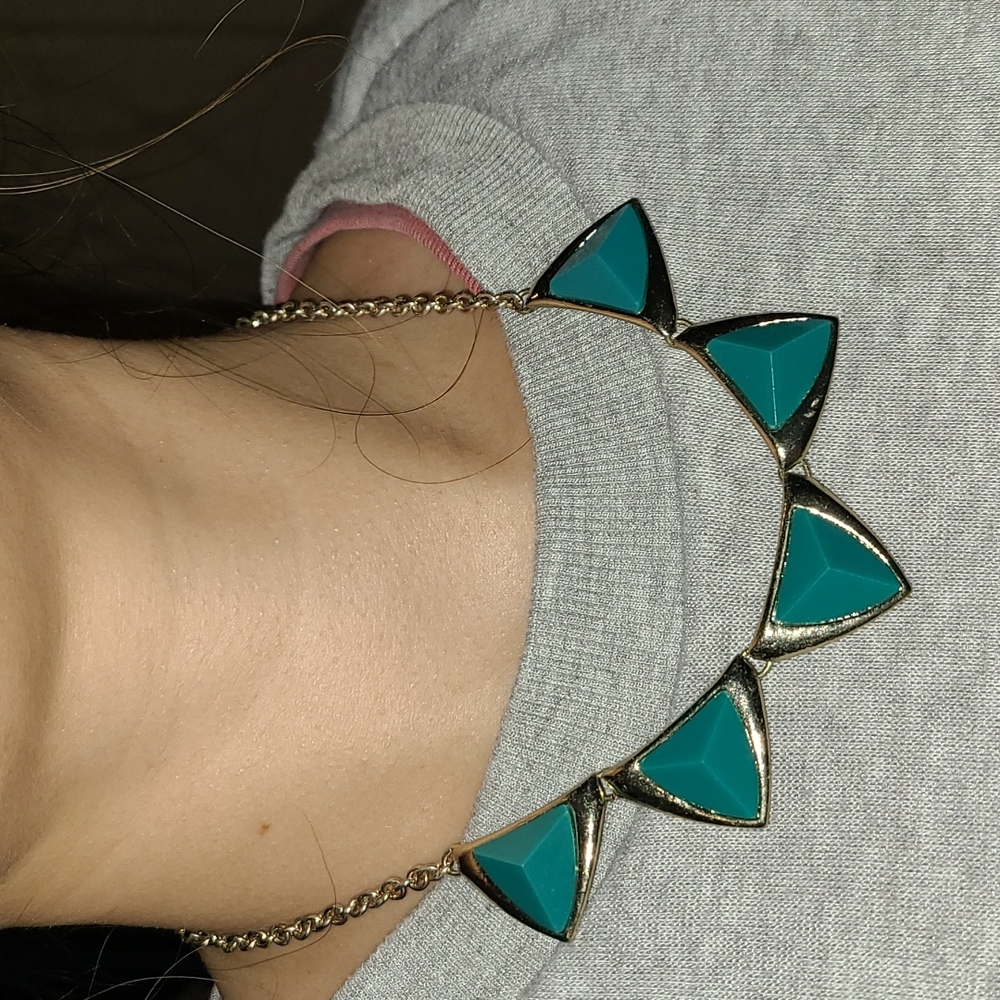 Statement necklace